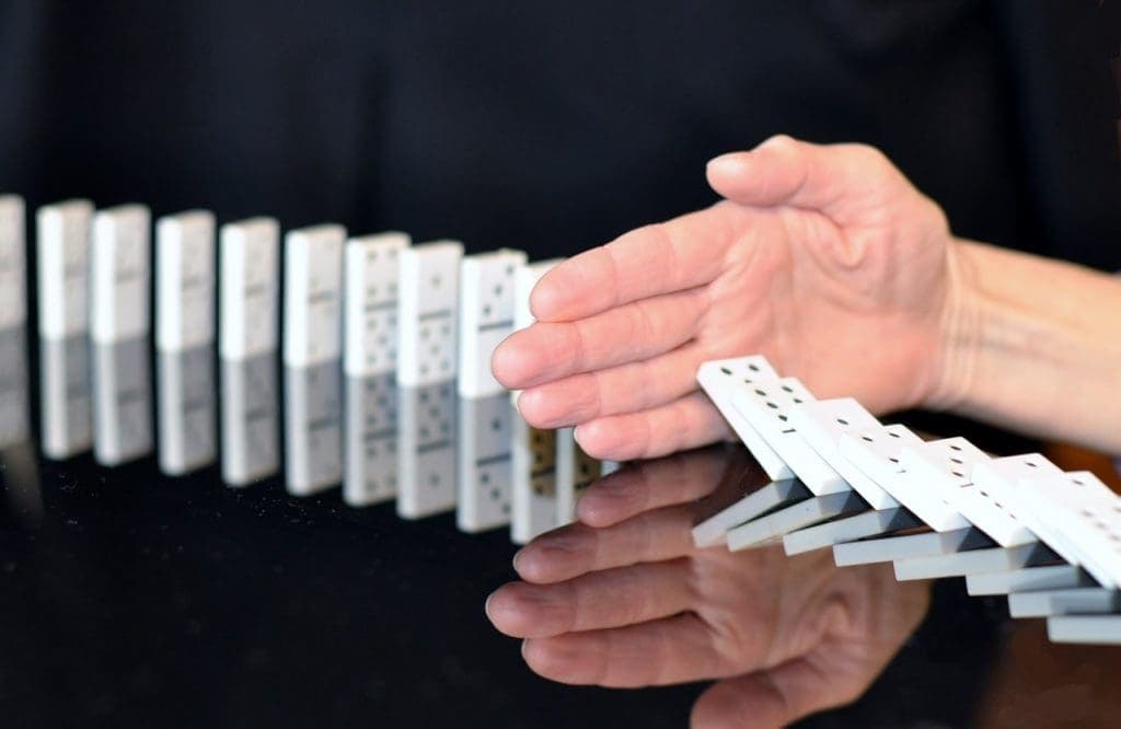 Efek Domino? Usaha membangkitkan kekuatan besar